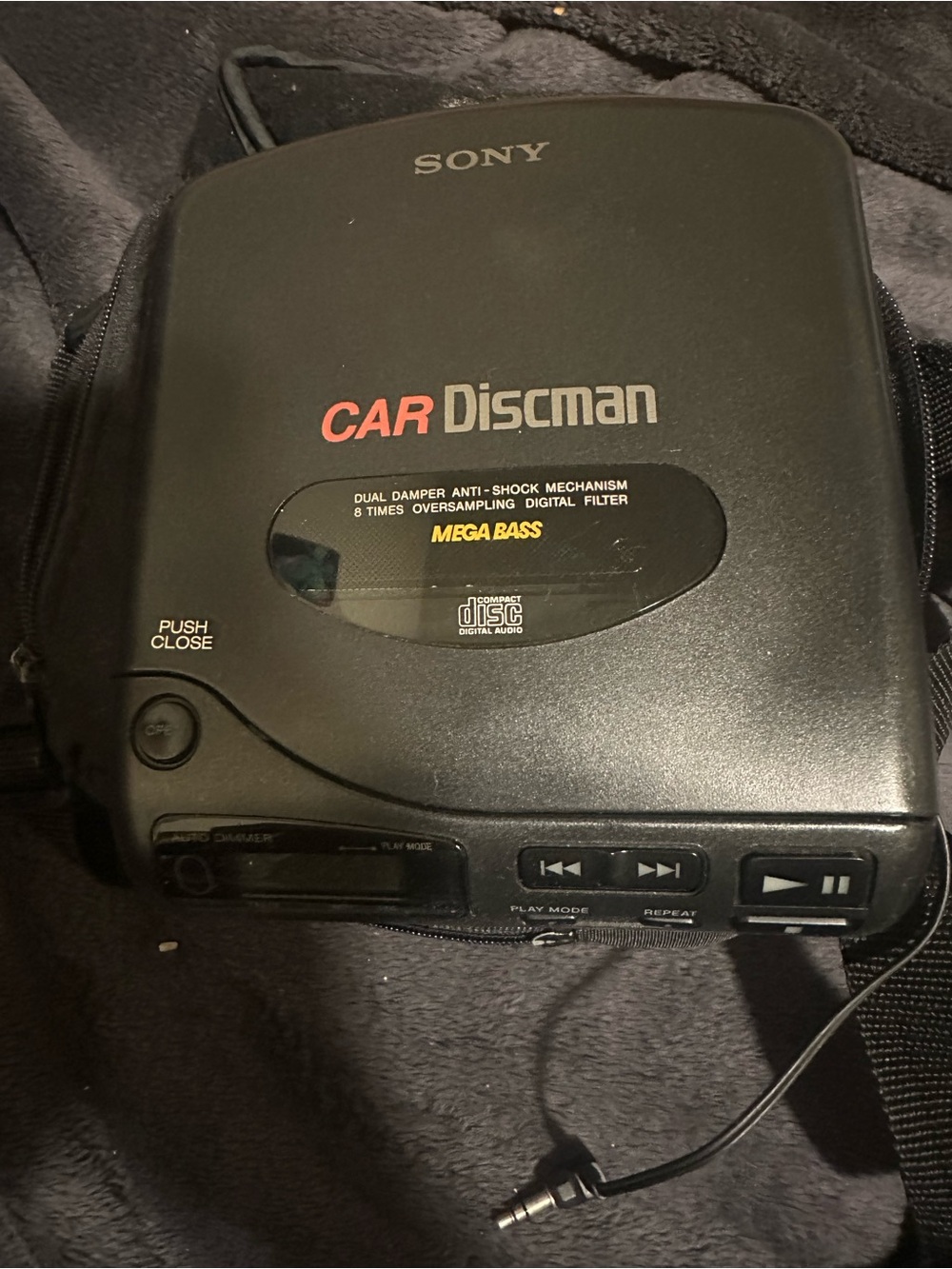 Sony D-802K Car Discman CD Walkman Player (NOT TESTED) with case